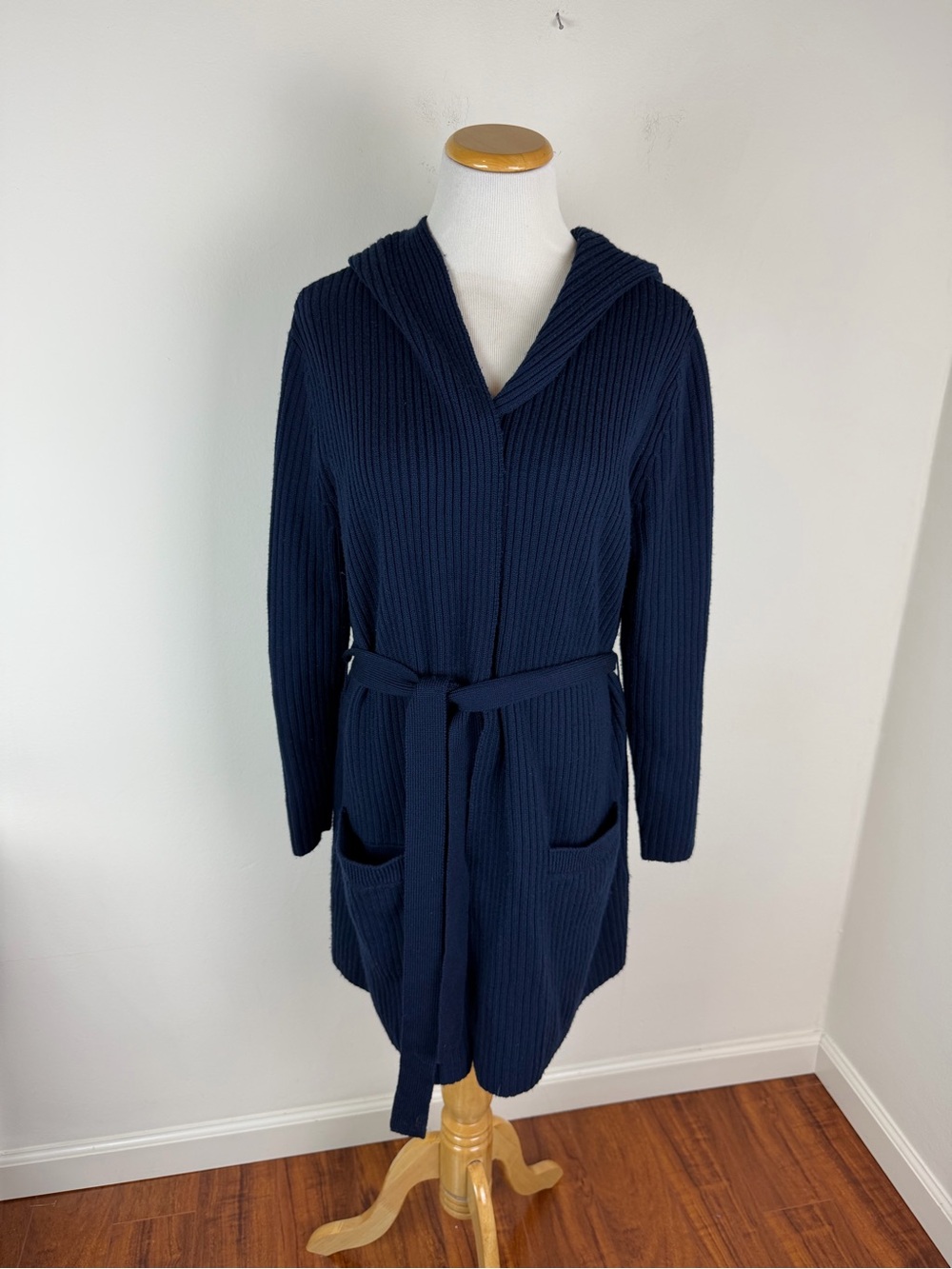 Ellie Tahari 100% Merino Wool Cardigan Sweater Navy blue with Hood Size L